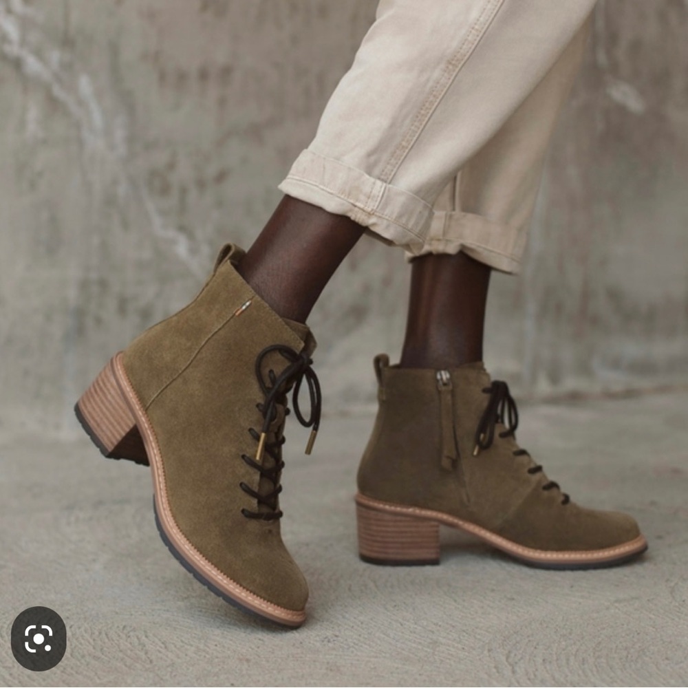 TOMS Finn bootie NWOB 7.5
